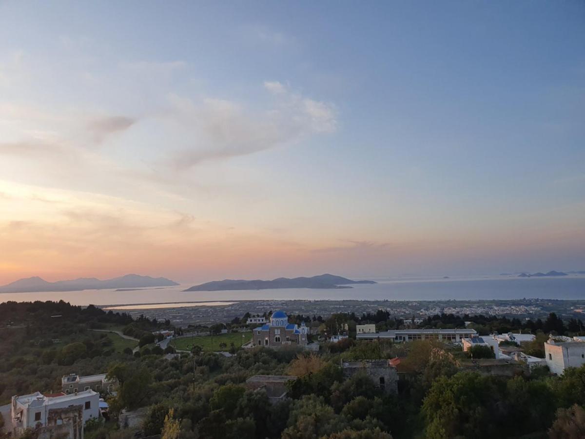 Anamnezia Luxury Suites (Adults Only) Agios Dimitrios  Exterior photo